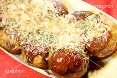たこ焼き,たこやき,タコヤキ,大阪名物,粉もん,小麦粉,ソウルフード,日本料理,日本食,和食,アツアツ,あつあつ,熱々,カリカリ,たこ,タコ,ソース,青のり,鰹節,かつお節,ファーストフード,ファストフード,japan
