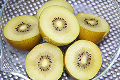 キウイフルーツ,キウイ,キューイ,キーウィ,果樹,果実,フルーツ,果物,くだもの,爽やか,甘酸っぱい,黄緑,ビタミンC,クエン酸,カット,キュウイ,トロピカル,tropical,fruit