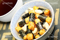 海苔あられ,海苔,のり,海苔あられ,のりピー,海苔ピー,ピーナッツ,ピーナツ,お菓子,菓子,おやつ,スイーツ,お茶請け,つまみ,おつまみ,あられ,せんべい,煎餅,お茶,ほうじ茶,peanut,japan