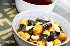 海苔あられ,海苔,のり,海苔あられ,のりピー,海苔ピー,ピーナッツ,ピーナツ,お菓子,菓子,おやつ,スイーツ,お茶請け,つまみ,おつまみ,あられ,せんべい,煎餅,お茶,ほうじ茶,peanut,japan