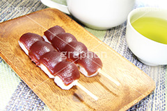 あんこの串団子,あんこ,餡子,だんご,団子,お菓子,菓子,和菓子,お茶請け,スイーツ,和,和風,お茶,緑茶,日本茶,串,くし,デザート,おやつ,串団子,甘味,茶会,japan,sweet,dessert