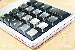 テンキー,キーボード,tenkey,keyboard,押す,パソコン,personal computer,PC,computer,コンピューター,数字,電卓,計算,デジタル,ガジェット,digital,gadget