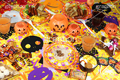 ハロウィンパーティー,ハロウィン,ハロウィーン,はろうぃん,パーティー,Halloween,party,お菓子,菓子,こども,子供,キッズ,ジャックオーランタン,ランタン,かぼちゃ,カボチャ,南瓜,ランタン,オーナメント,飾り,イベント,どくろ,ドクロ,おばけ,オバケ,あめ,飴,キャンディー,candy,juice,ジュース,オードブル,スイーツ,秋,ornament,kids,パンプキン,pumpkin,行事