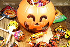 ハロウィンのお菓子,あめ,飴,キャンディー,candy,ハロウィンパーティー,ハロウィン,ハロウィーン,はろうぃん,パーティー,Halloween,party,お菓子,菓子,こども,子供,キッズ,ジャックオーランタン,ランタン,かぼちゃ,カボチャ,南瓜,ランタン,オーナメント,飾り,イベント,どくろ,ドクロ,スイーツ,秋,グルメ,ornament,kids,パンプキン,pumpkin,行事,トリックオアトリート