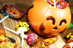 ハロウィンのお菓子,あめ,飴,キャンディー,candy,ハロウィンパーティー,ハロウィン,ハロウィーン,はろうぃん,パーティー,Halloween,party,お菓子,菓子,こども,子供,キッズ,ジャックオーランタン,ランタン,かぼちゃ,カボチャ,南瓜,ランタン,オーナメント,飾り,イベント,どくろ,ドクロ,スイーツ,秋,グルメ,ornament,kids,パンプキン,pumpkin,行事,トリックオアトリート