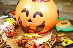 ハロウィンのお菓子,あめ,飴,キャンディー,candy,ハロウィンパーティー,ハロウィン,ハロウィーン,はろうぃん,パーティー,Halloween,party,お菓子,菓子,こども,子供,キッズ,ジャックオーランタン,ランタン,かぼちゃ,カボチャ,南瓜,ランタン,オーナメント,飾り,イベント,どくろ,ドクロ,スイーツ,秋,グルメ,ornament,kids,パンプキン,pumpkin,行事,トリックオアトリート