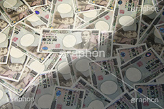 お金の光と影,光,影,闇,事件,お札,札,散,計算,お金,かね,円,日本円,マネー,金銭,日本のお金,お金がない,財産,返済,貯金,借金,両替,キャッシュ,現金,1万円,一万円,money,yen,経理,事務,経済,豪遊,富豪,金持ち