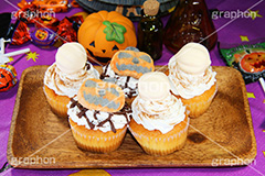 ハロウィンカップケーキ,カップケーキ,ケーキ,ハロウィンパーティー,パーティー,ハロウィン,はろうぃん,ハロウィーン,イベント,ジャックオランタン,ジャックオーランタン,パンプキン,マシュマロ,ランタン,スイーツ,秋,おやつ,デザート,お菓子,菓子,トリート,クリーム,生クリーム,チョコ,こども,子供,キッズ,行事,Halloween,sweet,dessert,pumpkin,marshmallow,cream,chocolate,kids,cake