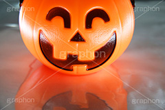 怪しく光るジャックオーランタン,怪しい,光る,闇,ジャックオーランタン,ハロウィン,はろうぃん,ハロウィーン,Halloween,lantern,かぼちゃ,カボチャ,南瓜,ランタン,イベント,秋,オーナメント,ornament,kids,パンプキン,pumpkin,行事