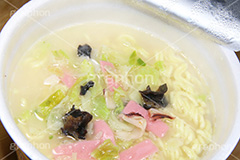 カップちゃんぽん麺,ちゃんぽん,チャンポン,ラーメン,らーめん,麺,麺類,中華麺,麺料理,国民食,日本拉麺,カップ,カップ麵,インスタント,即席,かまぼこ,カマボコ,きくらげ,木耳,キクラゲ,長崎,Ramen,Chinese noodles