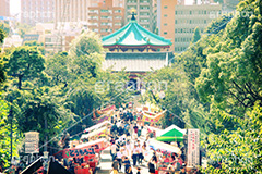 上野の弁天堂(ヴィンテージ),池,上野,トイカメラ撮影,トイカメラ,ヴィンテージ,ビンテージ,レトロ,お洒落,おしゃれ,オシャレ,味わい,トンネル効果