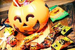 ハロウィンお菓子(ヴィンテージ),お菓子,トイカメラ撮影,トイカメラ,ヴィンテージ,ビンテージ,レトロ,お洒落,おしゃれ,オシャレ,味わい,トンネル効果,トリックオアトリート