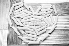パスタでハート(モノクロ),モノクロ,白黒,しろくろ,モノクローム,単色画,単彩画,単色