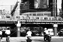 西武新宿(モノクロ),モノクロ,白黒,しろくろ,モノクローム,単色画,単彩画,単色