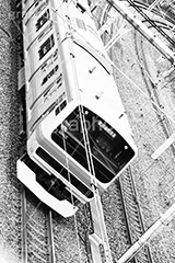 日暮里駅に集まる電車(モノクロ),モノクロ,白黒,しろくろ,モノクローム,単色画,単彩画,単色