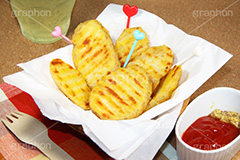 フライドポテト,ポテト,ポテトフライ,フライ,いも,じゃがいも,ジャガイモ,揚げ,ファーストフード,ファストフード,炭水化物,洋食,油,ケチャップ,マスターズ,potato,芋,ポテトにはケチャップでしょ,ジャンクフード