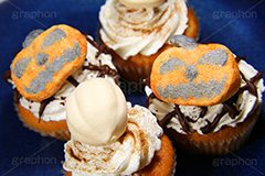 パンプキンケーキ,パンプキン,かぼちゃ,カボチャ,カップケーキ,マシュマロ,シナモン,生クリーム,クリーム,ジャックオーランタン,ケーキ,ミニ,sweet,スイート,食後,デザート,スイーツ,チョコレート,チョコ,菓子,甘い,焼き菓子,チョコ,お菓子,怖い,カワイイ,かわいい,可愛い,cute,heart,dessert,cupcake,cup,cake,cream,chocolate,marshmallow,cinnamon,パーティー