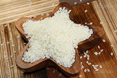 星の皿に米,米,コメ,こめ,ライス,rice,日本,日本食,和食,和,主食,炭水化物,計量,量,白米,cooking,kitchen,キッチン,クッキング,調理,料理,グルメ,白飯,ご飯,japan,食材