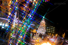 東京スカイツリータウンのイルミネーション,ツリー,施設,イルミネーション,イルミ,illumination,tree,電飾,電球,発光ダイオード,LED,冬,キラキラ,綺麗,きれい,キレイ,煌,輝,デート,スポット,都内,クリスマス,飾り,イベント,スカイツリー,東京スカイツリー,TOKYO SKYTREE,墨田区,押上,クリスマスツリー,ツリー,Christmas,クロスフィルタ,フレア,flare,商業施設,行事,solamachi