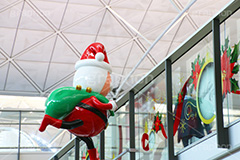香港国際空港のクリスマスオーナメント,クリスマス,オーナメント,ornament,Christmas,Santa,サンタ,サンタクロース,香港国際空港,香港,ホンコン,HongKong,空港,航空,航空路,飛行機,旅客機,到着,出発,発着,エアライン,航空会社,ターミナル,国内線,国際線,路線,アジア,亜細亜,旅行,旅,travel