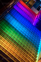 レインボーライトアップ,お台場,アクアシティお台場,ショッピング,施設,イルミネーション,rainbow,illumination,shopping,電飾,照明,綺麗,ポップ,港区,七色,レインボー,階段,商業施設