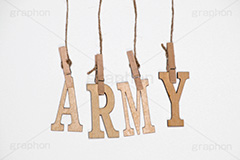 ARMY,木,木目,文字,台詞,キーワード,ワード,ウッド,wood,word,keyword,記事,情報,タイトル,イメージ,title,image,お洒落,おしゃれ,オシャレ,メッセージ,message,戦争,軍隊,戦い,争い,洗濯バサミ,洗濯ばさみ,クリップ,吊るす,麻ひも