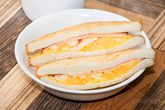 ホットサンド,サンド,サンドイッチ,サンドウィッチ,モーニング,ホット,hot,sandwich,set,morning,cheese,朝食,ハム,チーズ,ブレックファースト,breakfast,tea,パン,食パン,紅茶,ティー,湯気,カップ,グルメ