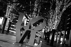 LOVE(モノクロ),モノクロ,白黒,しろくろ,モノクローム,単色画,単彩画,単色,西新宿