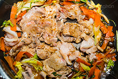 肉野菜炒め,焼肉,焼き肉,肉,炒め,フライパン,野菜,ニンジン,キャベツ,人参,きゃべつ,ポーク,pork,cooking,kitchen,クッキング,キッチン,調理