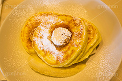 リコッタチーズ・パンケーキ,ホットケーキ,パンケーキ,スイーツ,菓子,甘,焼き,料理,粉,フライパン,リコッタチーズ,デザート,おやつ,グルメ,お菓子,カフェ,バナナ,シロップ,バター,sweet,cafe,banana,syrup,butter,cheese