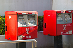 ポスト,郵便ポスト,郵便,手紙,小包,贈り物,郵送,送る,ハガキ,はがき,葉書,封筒,真っ赤,ボックス,box,post
