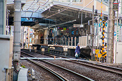 自由が丘駅のホーム,ホーム,自由が丘駅線路,自由が丘,駅,駅前,線路,鉄道,電車,大井町線,踏切,ふみきり,目黒区,マナー,ルール,train,事故,事件,遅延,ニュース,目黒区