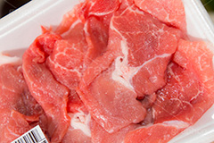 牛肉,肉,豚,焼肉,焼き肉,パック,スーパー,生肉,脂,脂身,ビーフ,beef,切り落とし,細切れ,クッキング,キッチン,調理,食材,cooking,kitchen