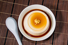 おぼろ豆腐,豆腐,とうふ,トウフ,ショウガ,生姜,つゆ,汁,だし,ダシ,惣菜,日本料理,日本食,和食,おかず,ダイエット,つまみ,おつまみ,お惣菜,ヘルシー,レンゲ,大豆,大豆食品,冷奴,冷やっこ,japan,diet
