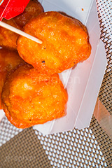 辛いチキン,辛い,チキン,鶏,コンビニ,ホットスナック,爪楊枝,つまようじ,からあげ,から揚げ,揚げ物,肉