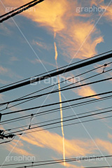 朝焼け-飛行機雲,朝焼け,あさやけ,朝,あさ,早朝,早起き,日の出,染,空,雲,飛行機雲,現象,空/天気,morning