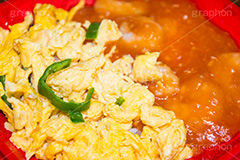 中華丼,エビチリ,海老,えび,エビ,たまご,卵,玉子,ピーマン,中華総菜,中華,炒め,油,おかず,惣菜,つまみ,おつまみ,お惣菜