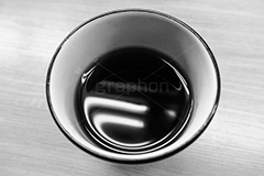 お茶(モノクロ),モノクロ,白黒,しろくろ,モノクローム,単色画,単彩画,単色