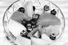 フルーツ(モノクロ),モノクロ,白黒,しろくろ,モノクローム,単色画,単彩画,単色