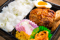 ハンバーグ弁当,半熟卵,たまご,ハンバーグ,バーグ,肉,ポテト,スパゲッティ,コーン,ポテサラ,ポテトサラダ,付け合わせ,弁当,べんとう,コンビニ,惣菜,焼き,洋食,ご飯,ごはん,白飯,hamburg,rice