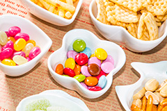 おやつ,菓子,お菓子,スナック,チョコ,ジェリービーンズ,ソフトキャンディ,グミ,煎餅,せんべい,柿ピー,ピーナッツ,こども,子供,子ども,キッズ,kids,snack,chocolate,beans