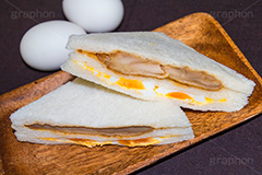 チキンとたまごのサンドイッチ,サンドイッチ,サンドウィッチ,モーニング,sandwich,egg,morning,cheese,朝食,たまご,玉子,チキン,ブレックファースト,breakfast,鶏肉,てりやき,テリヤキ,照り焼き,パン,食パン