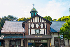 原宿駅,駅前,原宿,はらじゅく,渋谷区,木造建築,JR,山手線