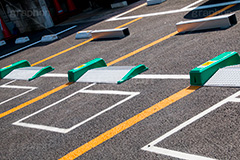 駐車場,車,交通,タイヤ止め,ロック,自動,アンカー,空車,パーキング,コインパーキング,parking