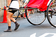 人力車,浅草,あさくさ,人力,俥夫,人力俥,台東区,浅草 名所,浅草 観光,案内,走る,足袋,タイヤ,asakusa,japan