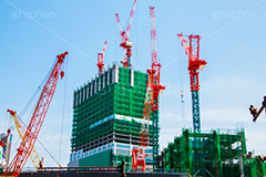 渋谷大工事,渋谷,しぶや,東口,オフィスビル,高層ビル,shibuya,クレーン,重機,建設,解体,crane,building,開発,工事,都市開発,2020,青空,再開発