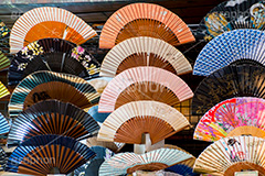 扇子,せんす,夏,清涼,暑い,あおぐ,風,儀礼,芸能,和風,和服,和装,和,扇,おうぎ,販売,露店,和柄,伝統,日用品,商店街,道具,japan