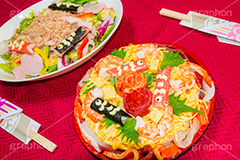 こどもの日パーティー,パーティー,お祝い,ちらし寿司,寿司,海老,えび,エビ,マグロ,まぐろ,サーモン,錦糸卵,大葉,カニカマ,デコ,手料理,こどもの日,子供の日,こいのぼり,鯉のぼり,5月5日,端午,節句,供物,こどもの日,子供の日,こども,子供,男の子,和,japan,salad,風習,行事,文化,サラダ,ツナ,割り箸,割りばし,刺身