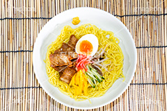 冷し中華,冷やし,ラーメン,らーめん,麺,麺類,中華麺,麺料理,国民食,日本拉麺,中華そば,中華,夏,冷やし中華,たまご,玉子,ゆで卵,味玉,焼き豚,チャーシュー,紅しょうが,紅生姜,きゅうり,キュウリ,紅ショウガ,錦糸卵,サマー,清涼,Ramen,Chinese noodles,summer