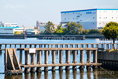 新木場千石橋からの眺め,新木場,千石橋,海,東京湾,貯木場,埋立地,工場,倉庫,貸倉庫,物流,江東区